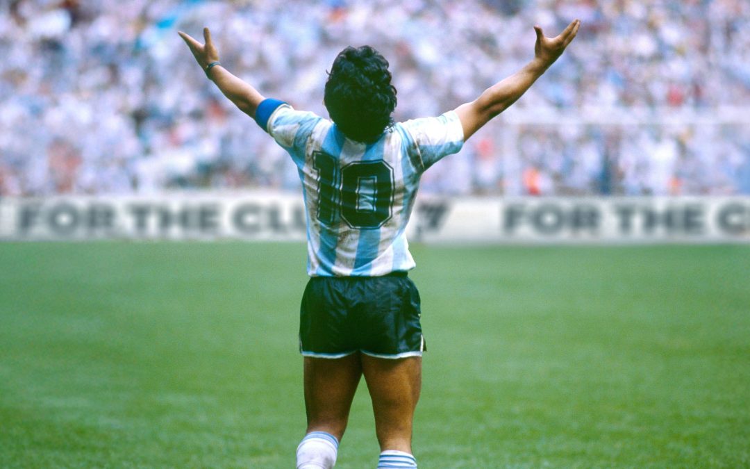 Maradona vuelve a la saga FC con una Evolución gratuita en FC 25 Ultimate Team